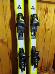 LYŽE FISCHER RC4 RACE JR 140CM --MODEL 2026--